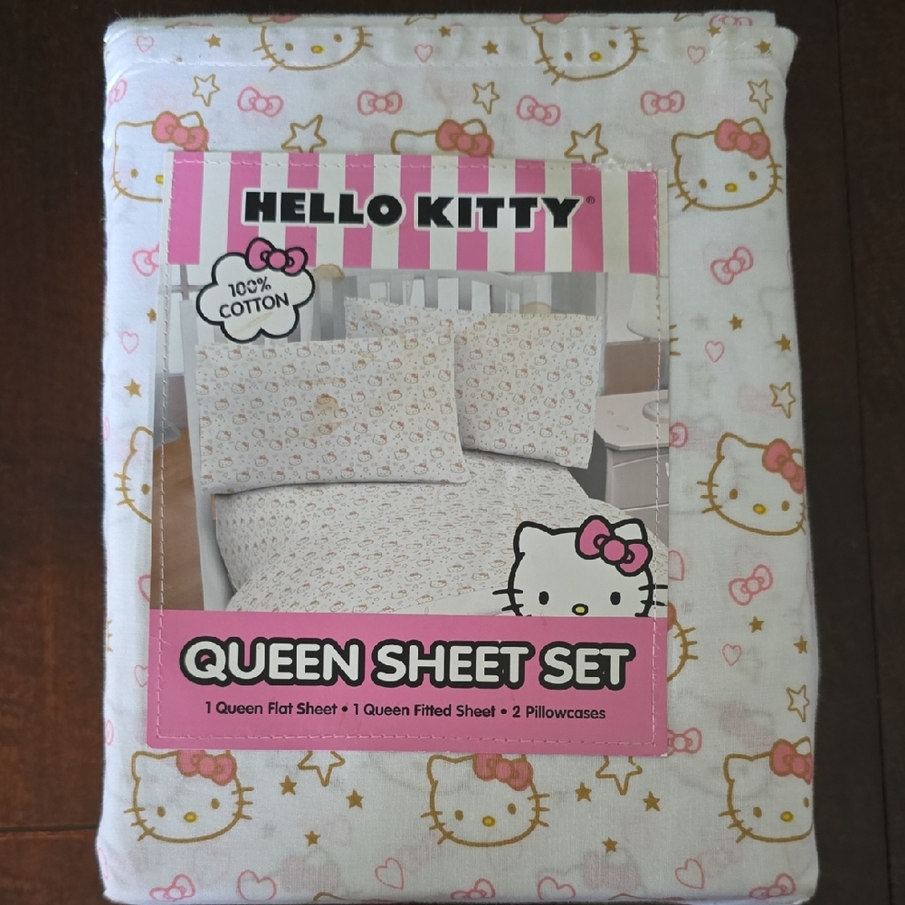 Hello Kitty Pink and White Sheet Set Queen